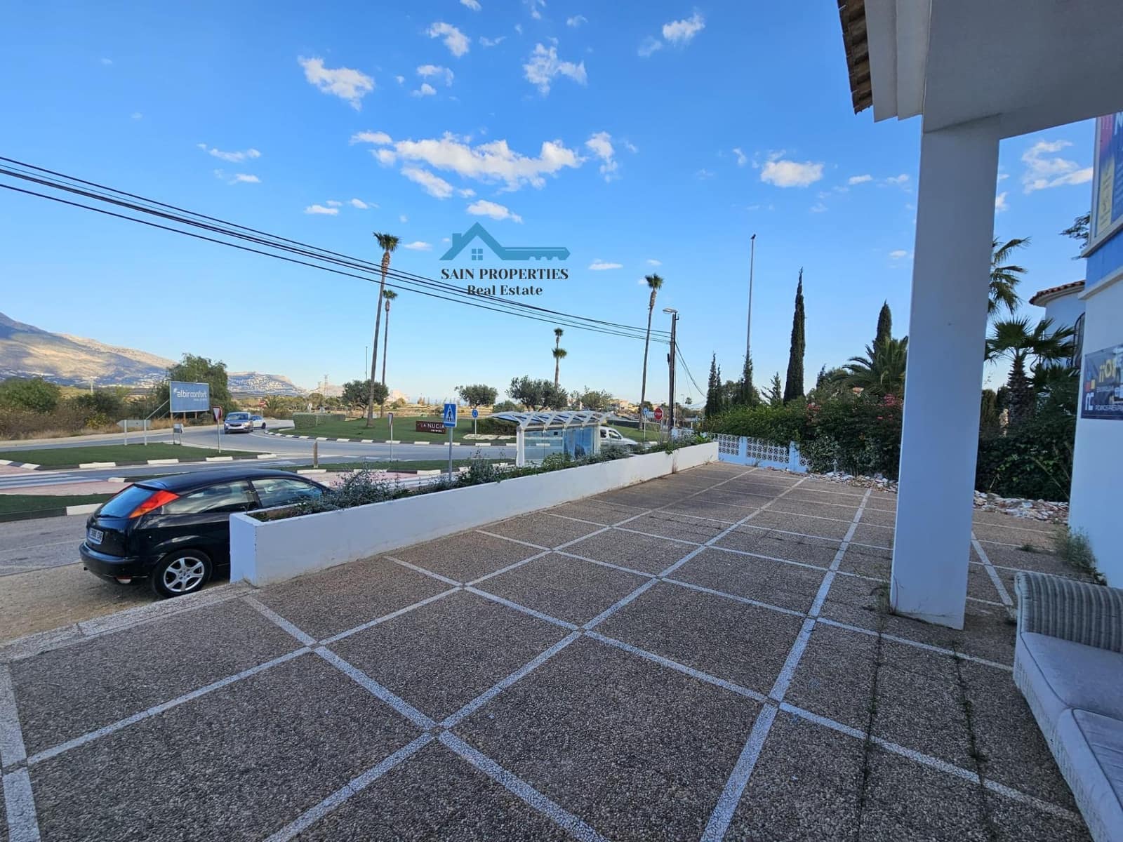 Commercieel te koop in La Nucia - € 194.900 (Ref: 8760230)