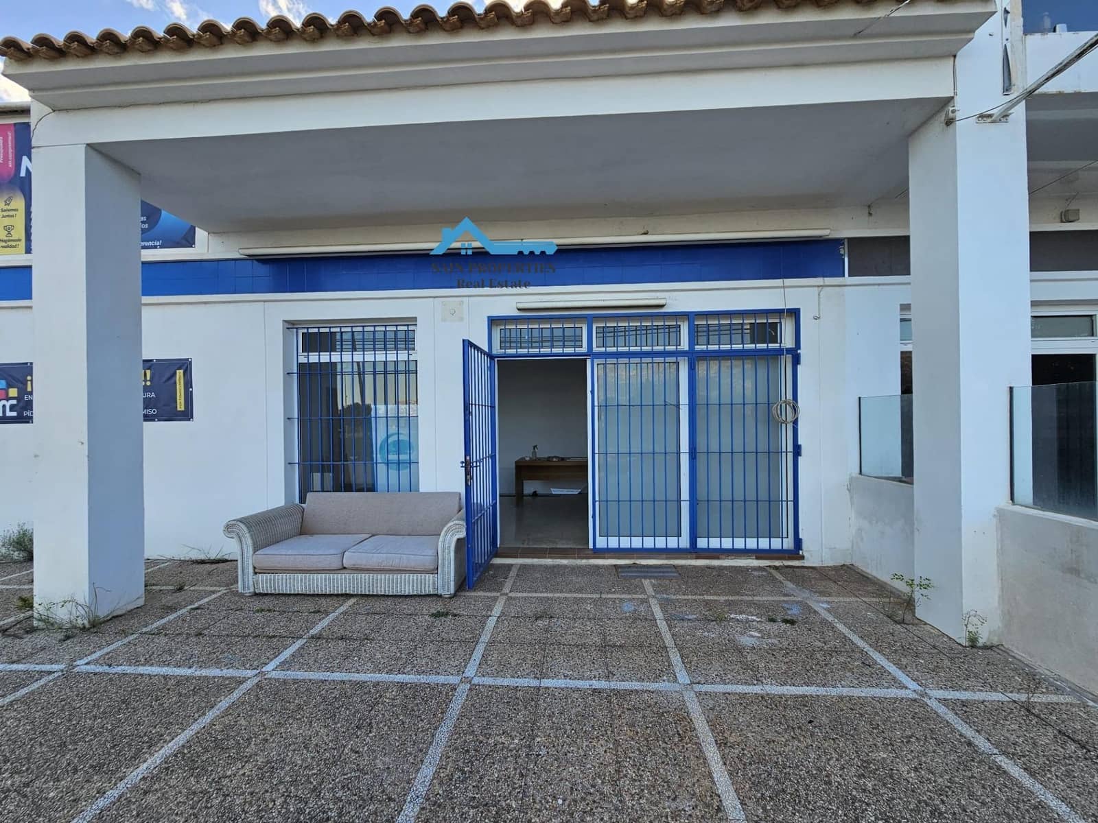 Commercieel te koop in La Nucia - € 194.900 (Ref: 8760230)