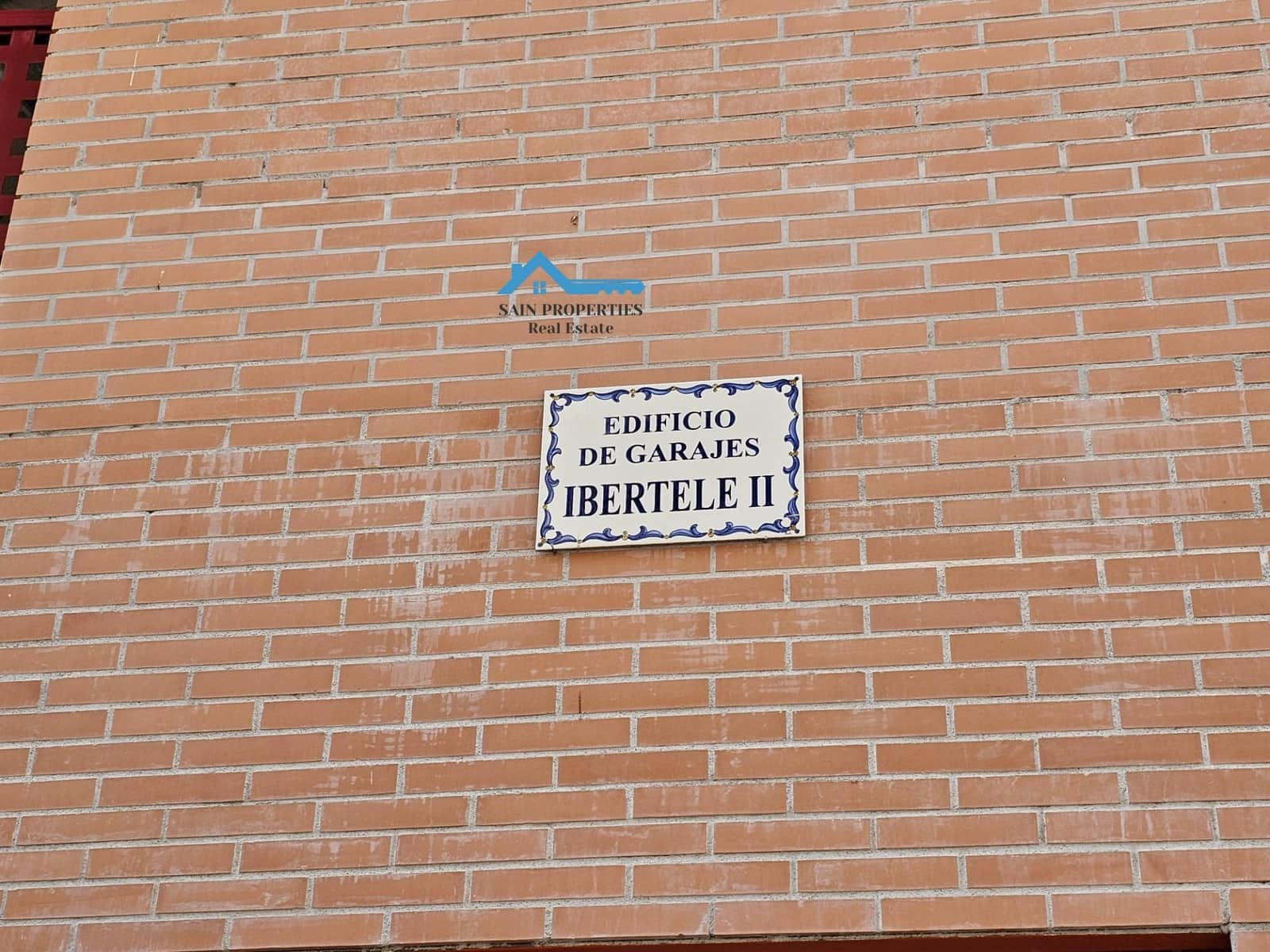 Garage til salg i Benidorm - € 42.900 (Ref: 8854923)