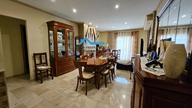 Casa de 4 habitaciones en La Nucia en venta con garaje - 307.000 € (Ref: 8867205)