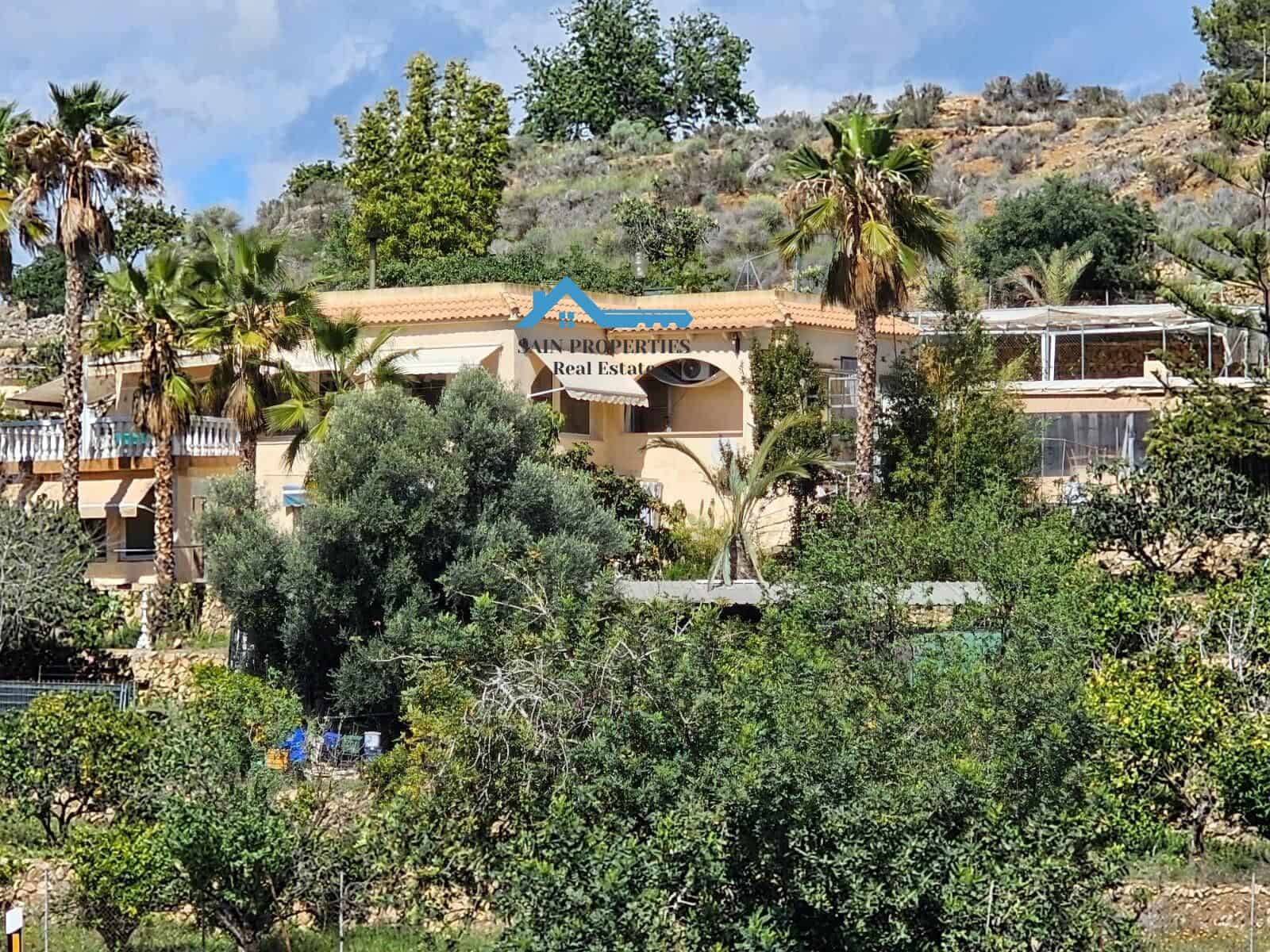 5 camera da letto Finca/Casa di Campagna in vendita in La Nucia con piscina garage - 595.000 € (Rif: 8897018)