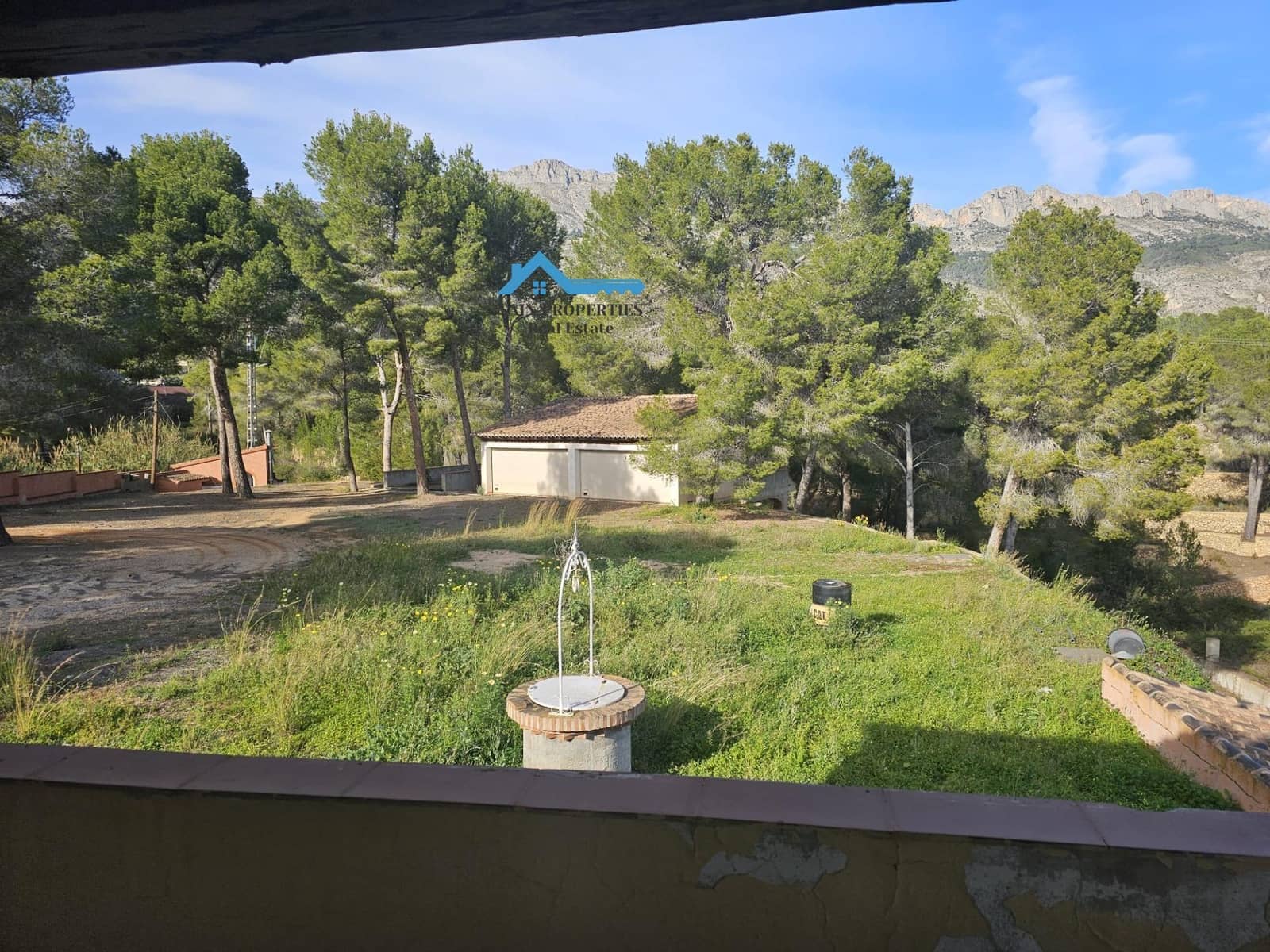 4 makuuhuone Maalaistalo myytävänä paikassa Altea la Vella mukana uima-altaan 
autotalli - 1 800 000 € (Ref: 8900179)