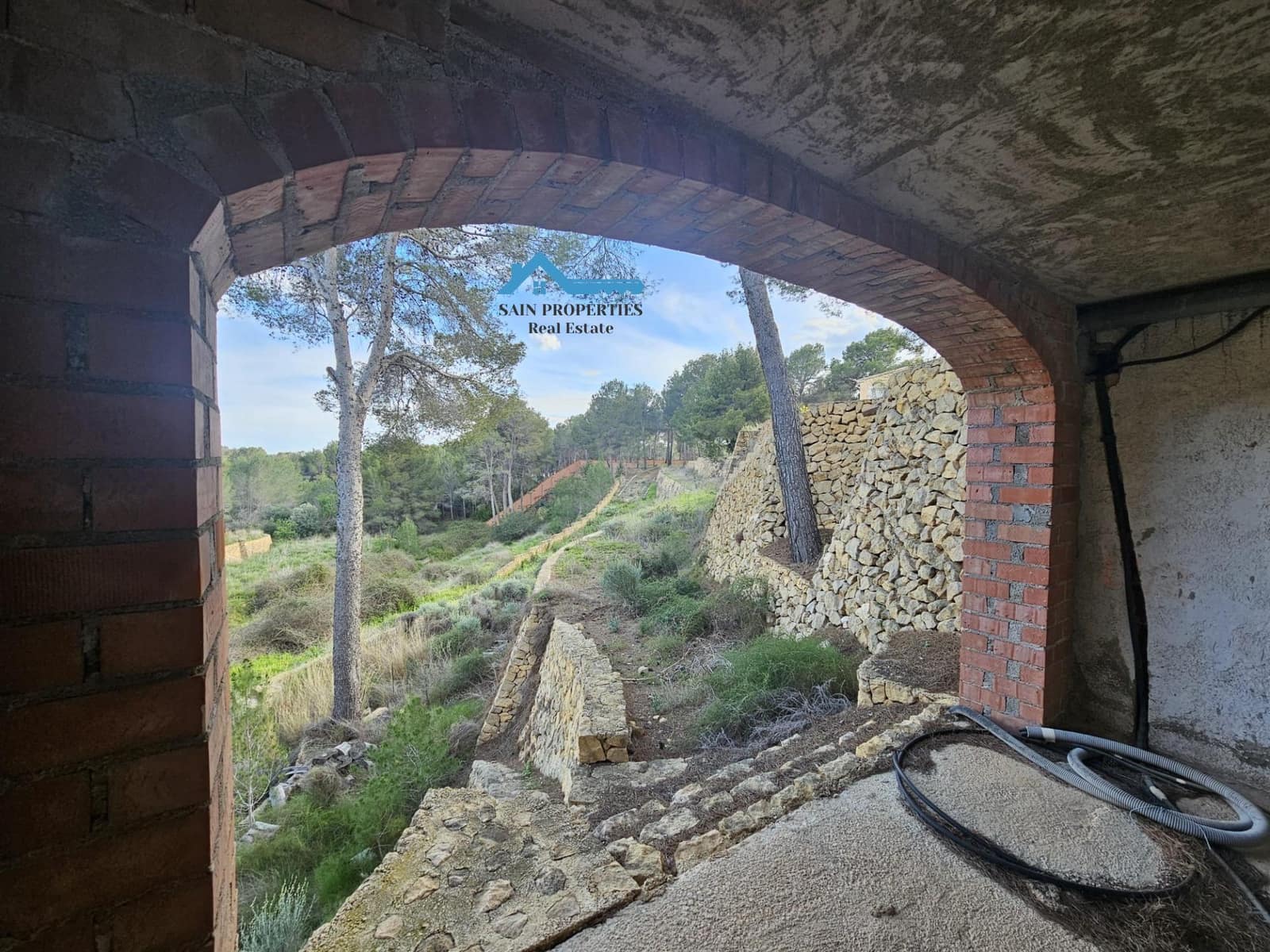 4 makuuhuone Maalaistalo myytävänä paikassa Altea la Vella mukana uima-altaan 
autotalli - 1 800 000 € (Ref: 8900179)