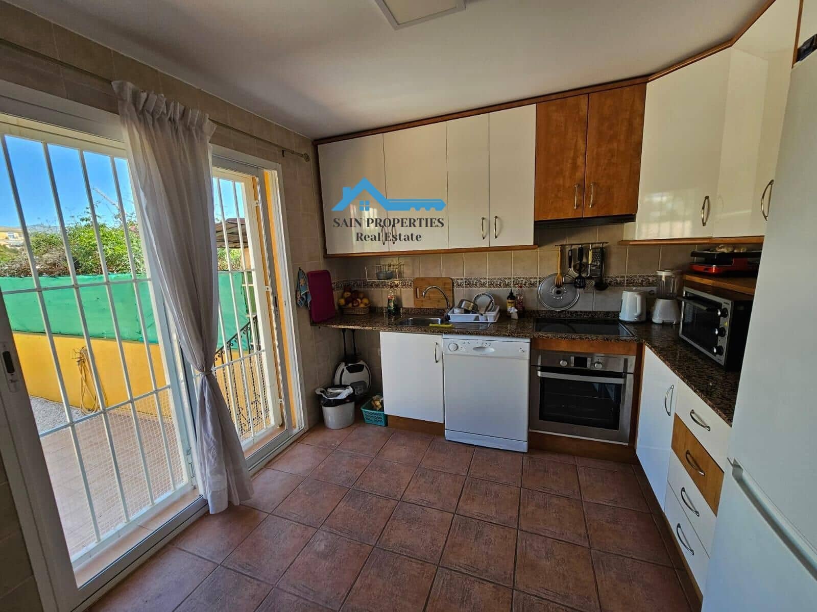 4 soveværelse Semi-Rækkehus til salg i La Nucia - € 314.000 (Ref: 8918045)