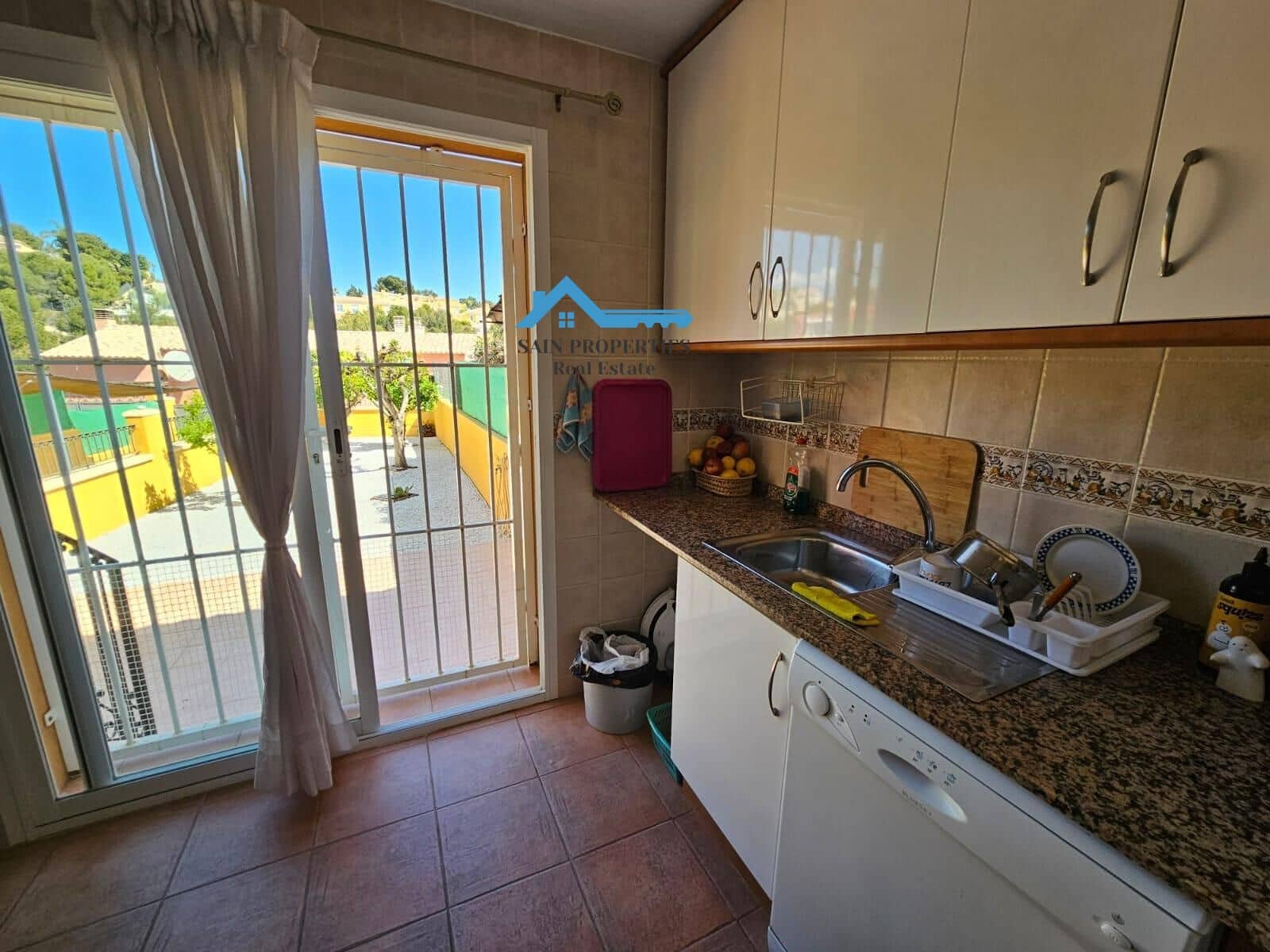 4 soveværelse Semi-Rækkehus til salg i La Nucia - € 314.000 (Ref: 8918045)