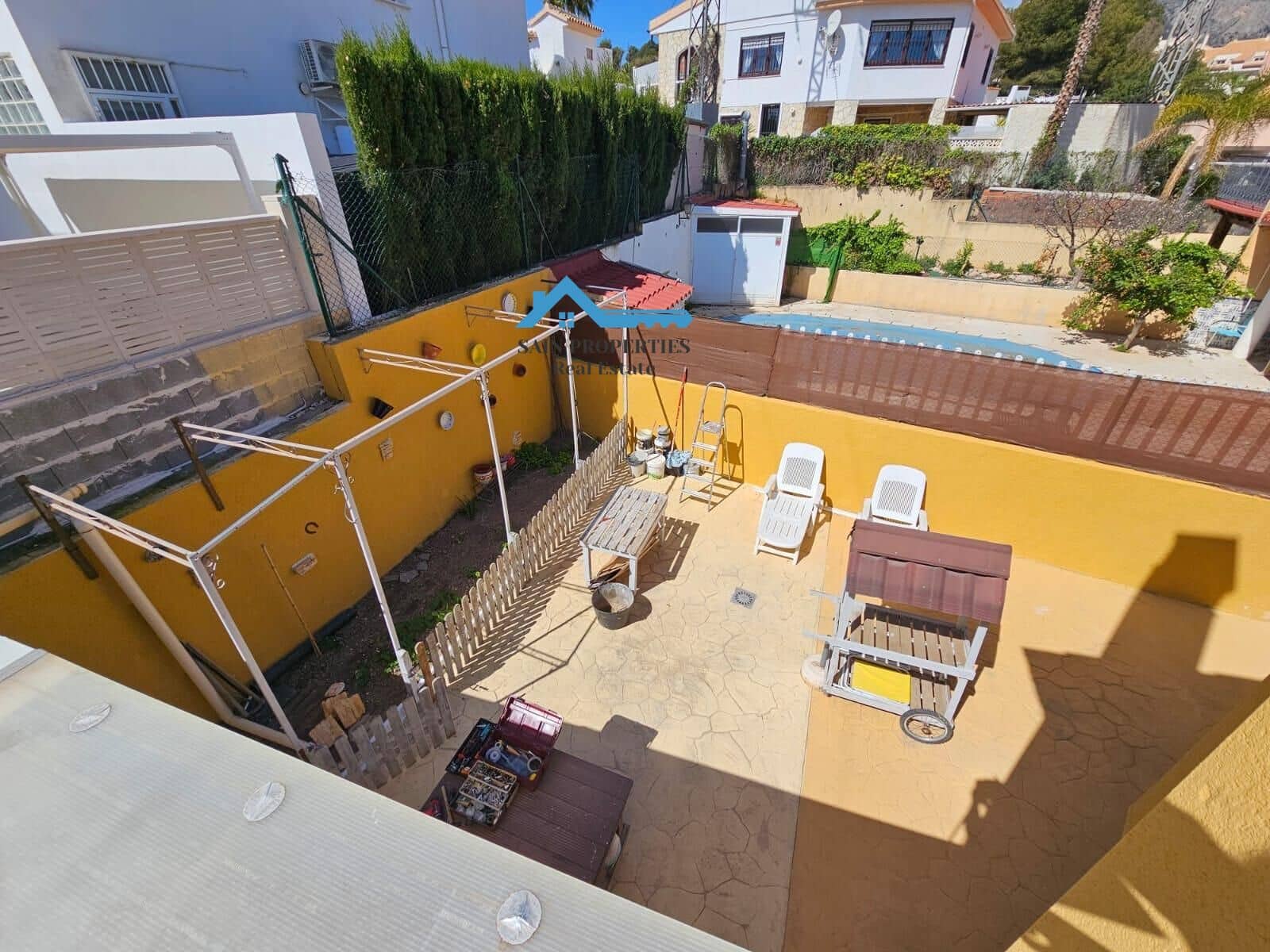 4 soveværelse Semi-Rækkehus til salg i La Nucia - € 314.000 (Ref: 8918045)