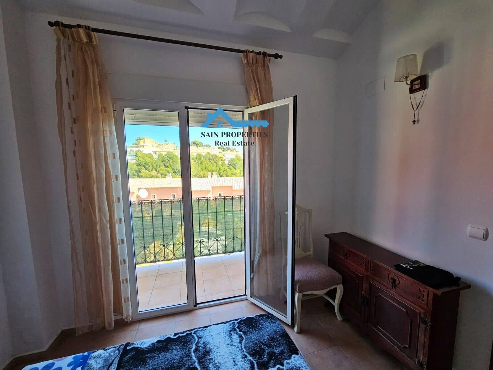 4 soveværelse Semi-Rækkehus til salg i La Nucia - € 314.000 (Ref: 8918045)