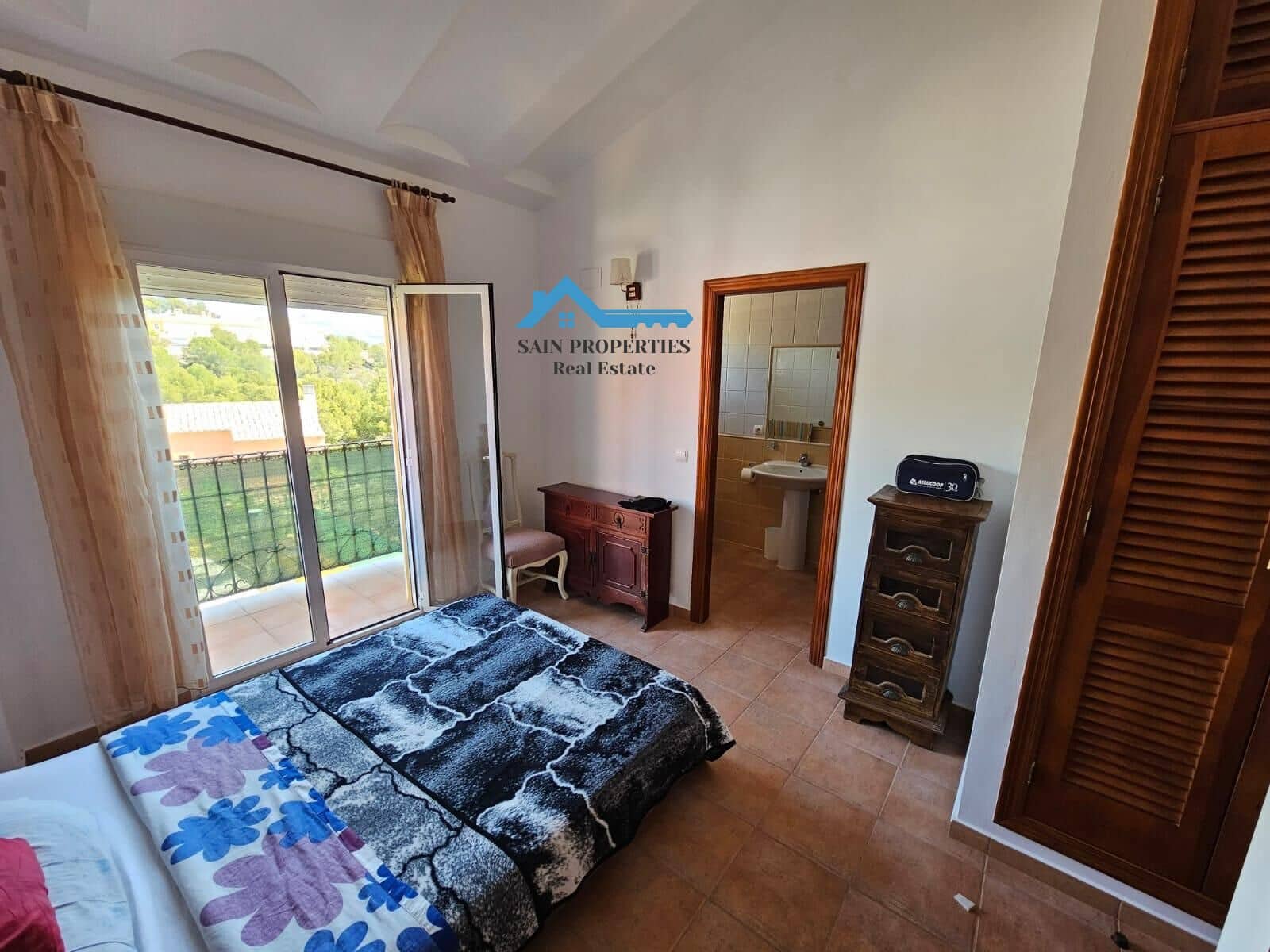 4 soveværelse Semi-Rækkehus til salg i La Nucia - € 314.000 (Ref: 8918045)