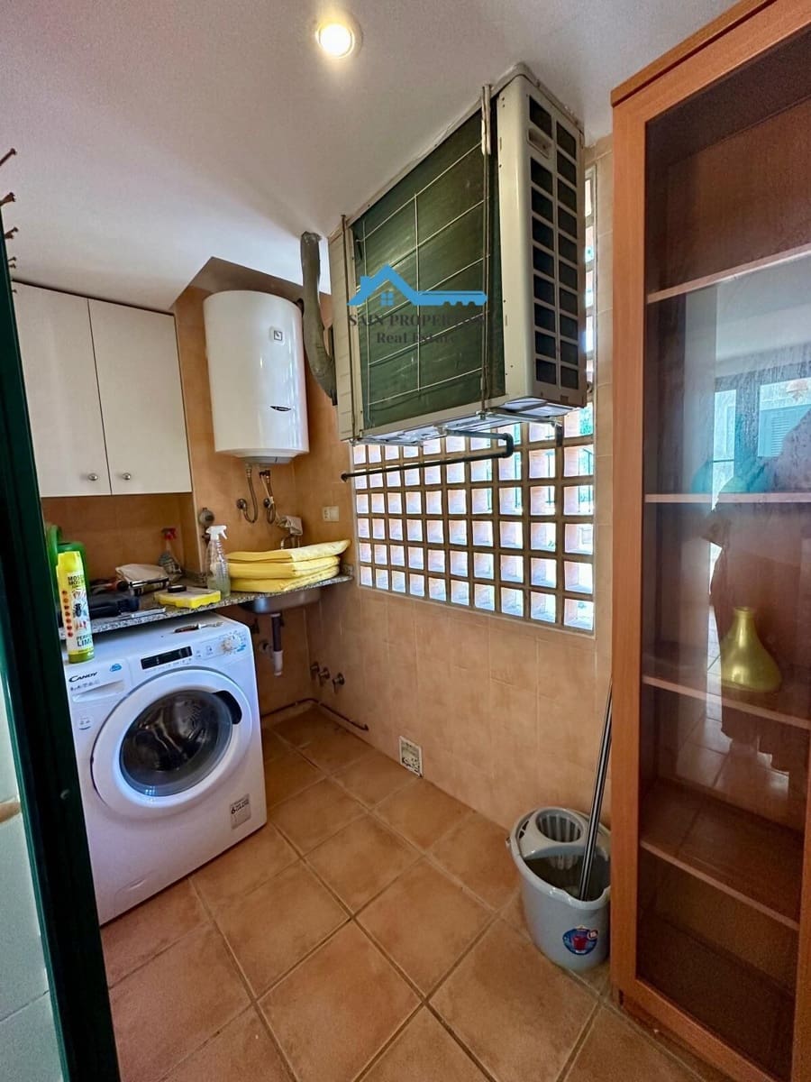 3 bedroom Villa for sale in Finestrat with pool garage - € 650,000 (Ref: 8929003)