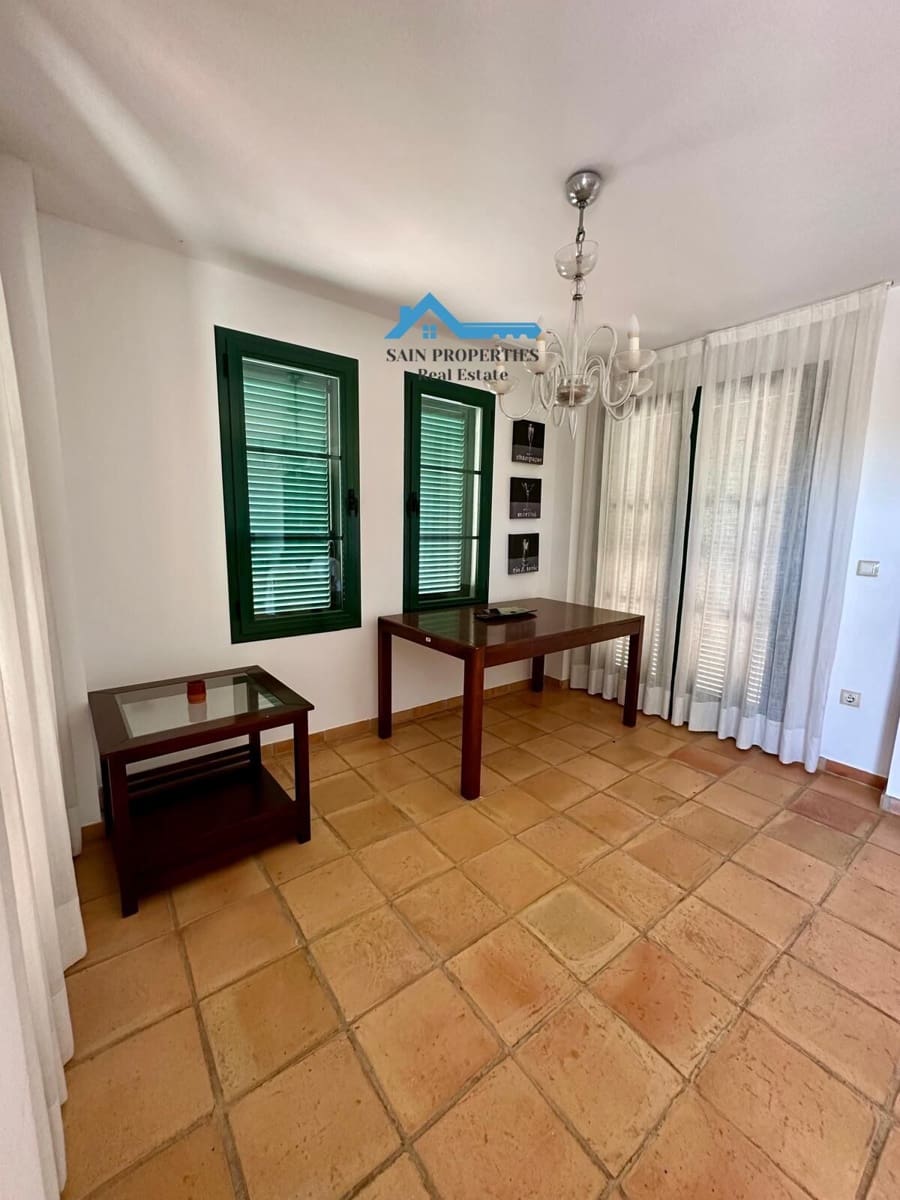 3 bedroom Villa for sale in Finestrat with pool garage - € 650,000 (Ref: 8929003)