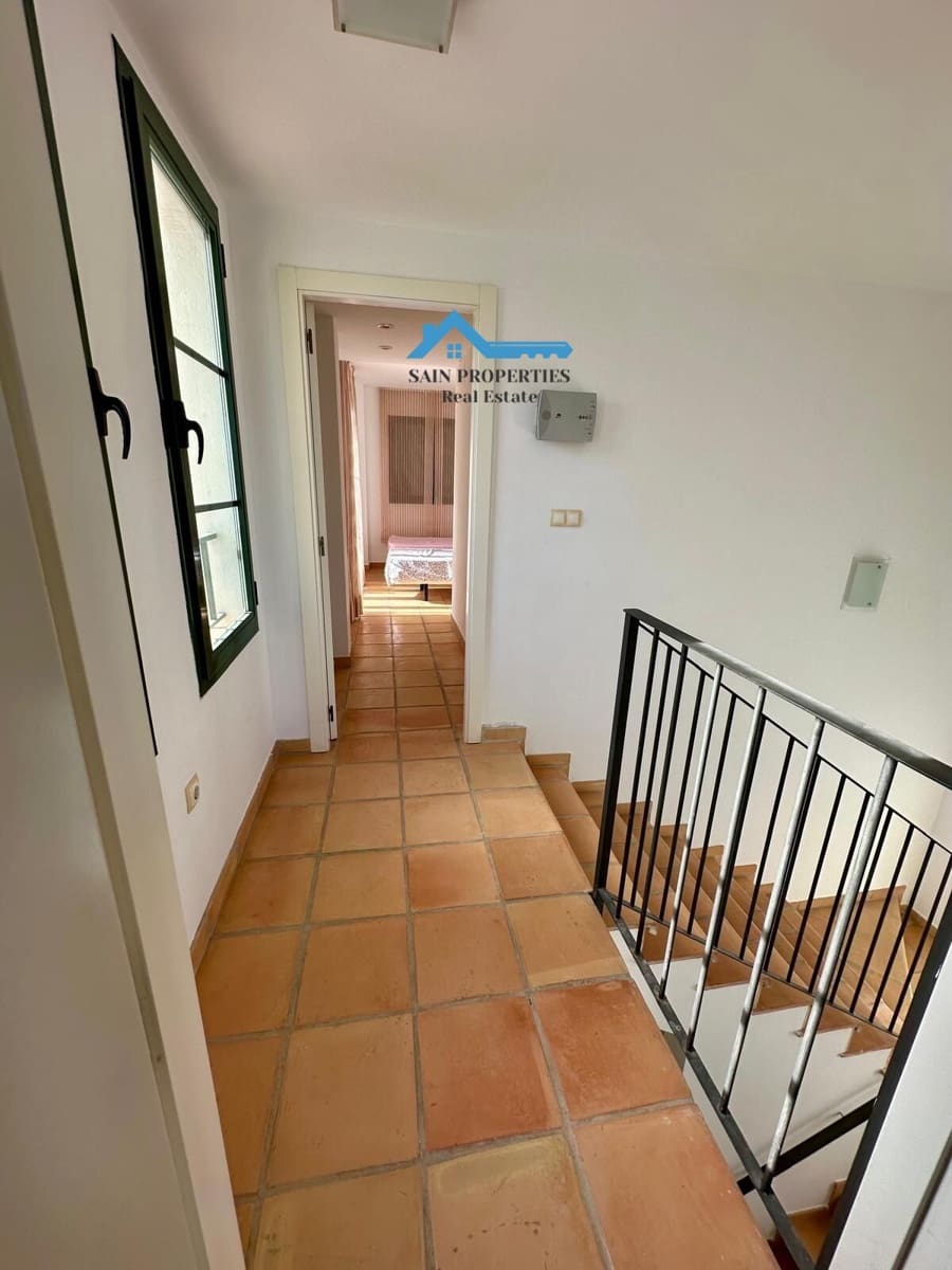 3 bedroom Villa for sale in Finestrat with pool garage - € 650,000 (Ref: 8929003)