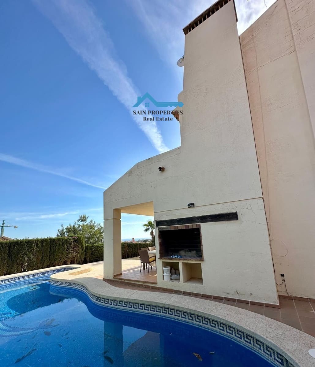 3 bedroom Villa for sale in Finestrat with pool garage - € 650,000 (Ref: 8929003)