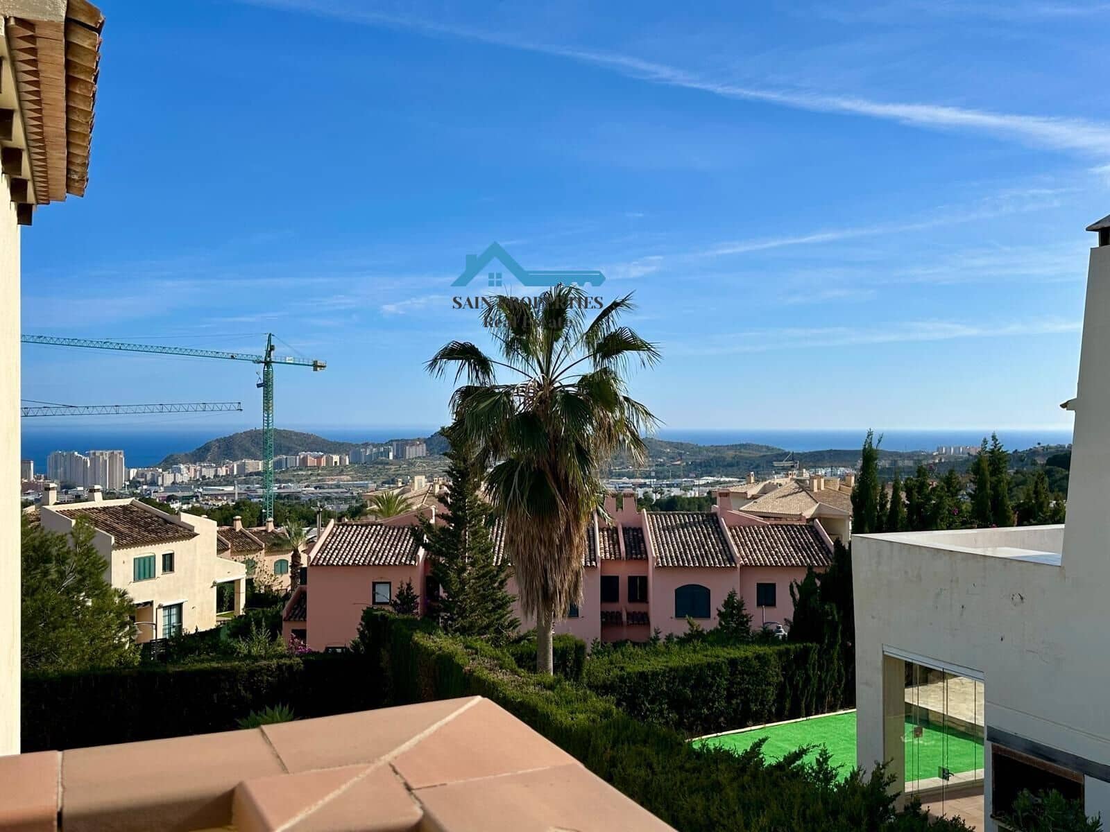 3 bedroom Villa for sale in Finestrat with pool garage - € 650,000 (Ref: 8929003)