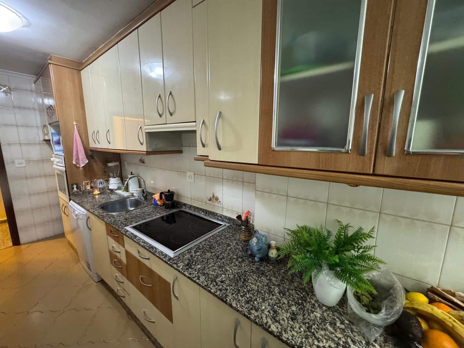 Piso de 3 habitaciones en Benidorm en venta - 265.000 € (Ref: 9029481)