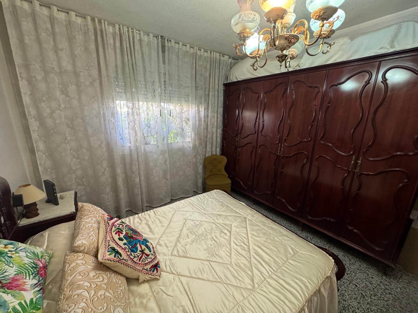 Piso de 3 habitaciones en Benidorm en venta - 265.000 € (Ref: 9029481)