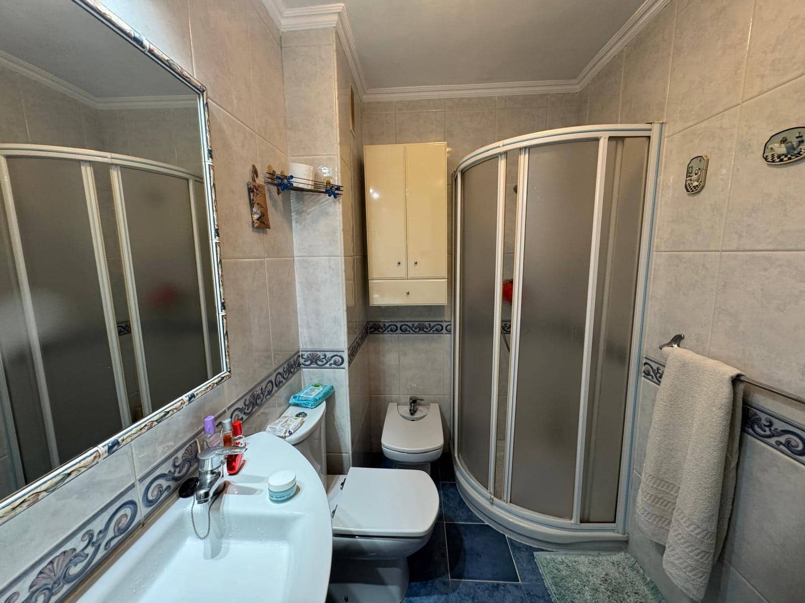 Piso de 3 habitaciones en Benidorm en venta - 265.000 € (Ref: 9029481)