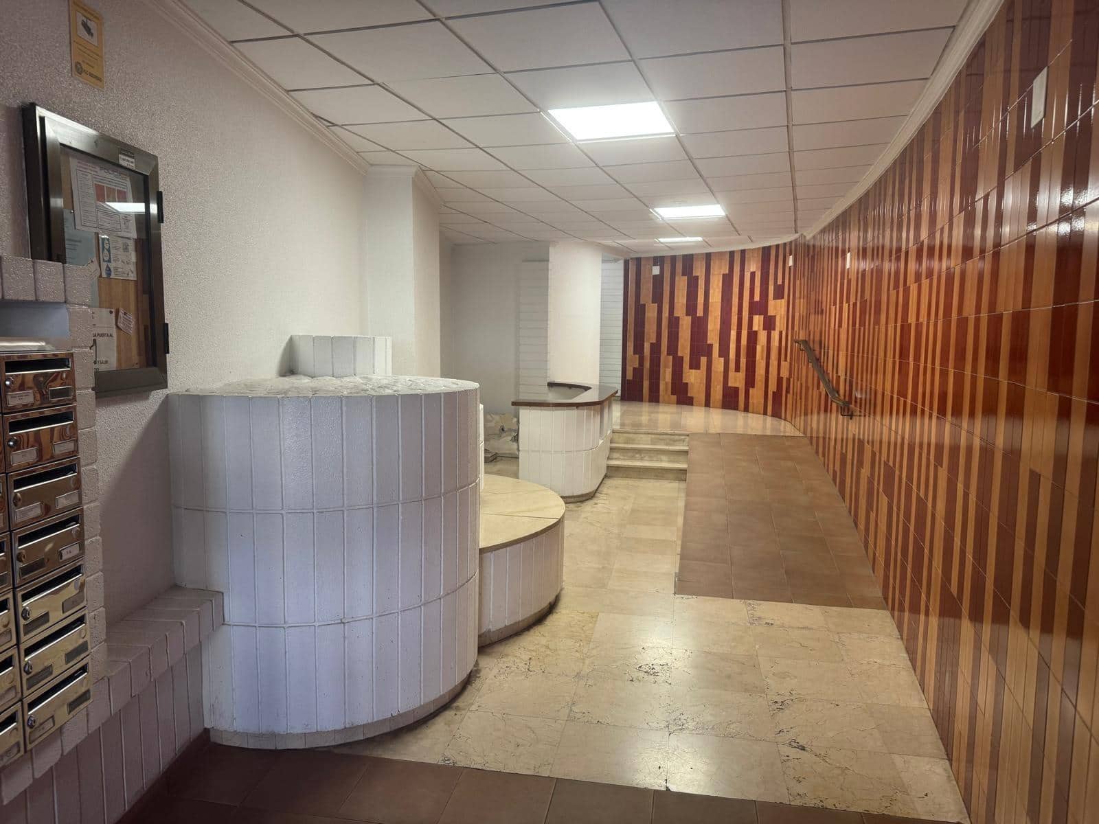 Piso de 3 habitaciones en Benidorm en venta - 265.000 € (Ref: 9029481)