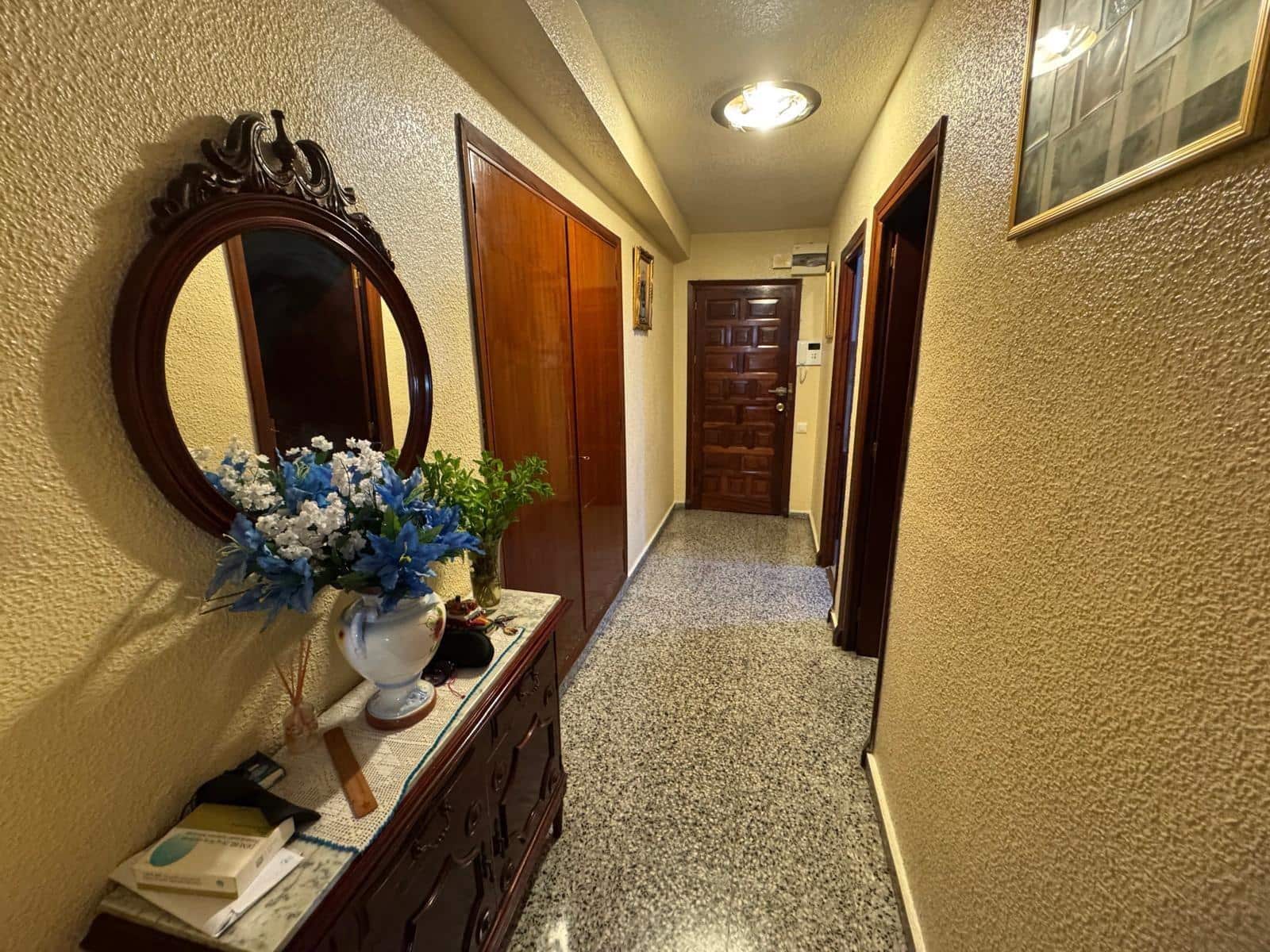 Piso de 3 habitaciones en Benidorm en venta - 265.000 € (Ref: 9029481)