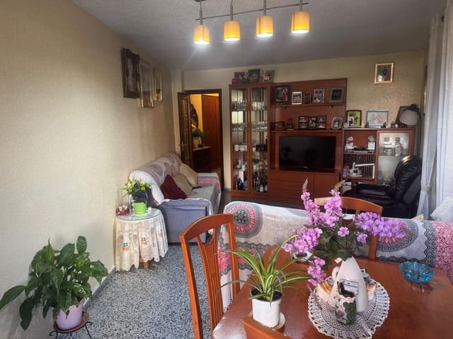 Piso de 3 habitaciones en Benidorm en venta - 265.000 € (Ref: 9029481)