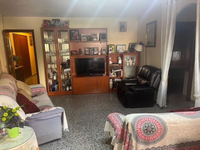 Piso de 3 habitaciones en Benidorm en venta - 265.000 € (Ref: 9029481)