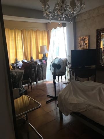 2 bedroom Flat for sale in Playa Levante, Benidorm with garage - € 410,000 (Ref: 9085229)