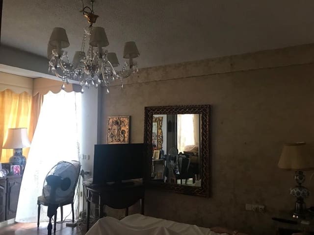 2 bedroom Flat for sale in Playa Levante, Benidorm with garage - € 410,000 (Ref: 9085229)