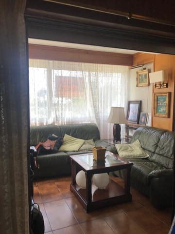 2 bedroom Flat for sale in Playa Levante, Benidorm with garage - € 410,000 (Ref: 9085229)