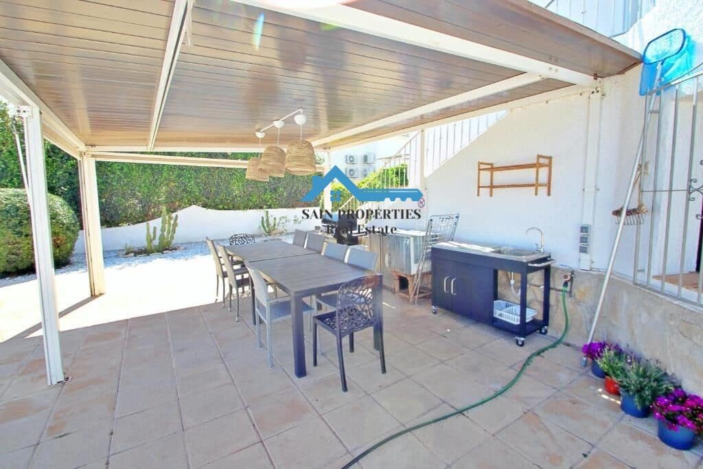 5 soveværelse Villa til salg i Calpe / Calp med swimmingpool garage - € 700.000 (Ref: 9141554)