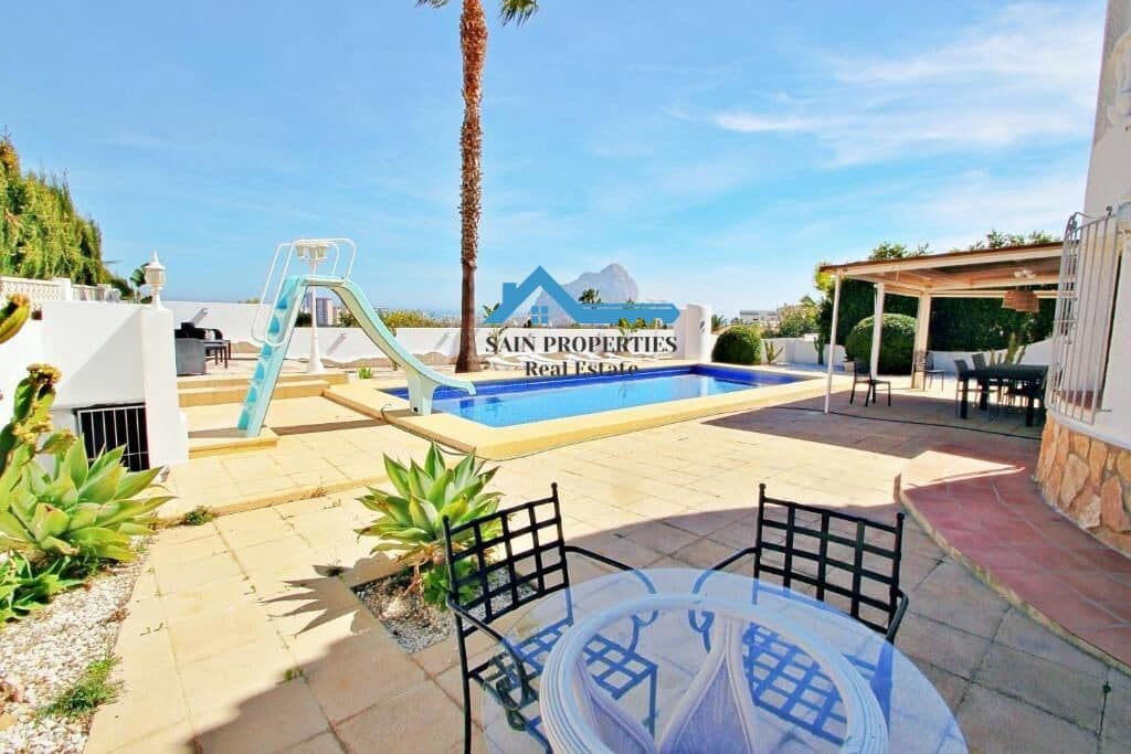 5 soveværelse Villa til salg i Calpe / Calp med swimmingpool garage - € 700.000 (Ref: 9141554)