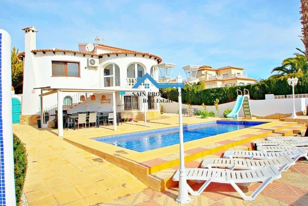 5 soveværelse Villa til salg i Calpe / Calp med swimmingpool garage - € 700.000 (Ref: 9141554)