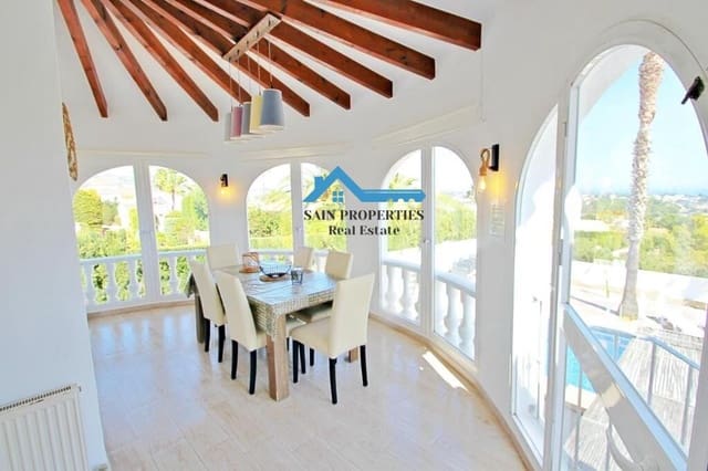 5 soveværelse Villa til salg i Calpe / Calp med swimmingpool garage - € 700.000 (Ref: 9141554)