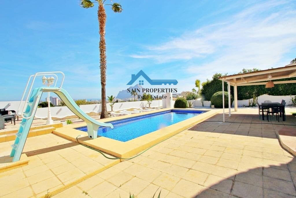 5 soveværelse Villa til salg i Calpe / Calp med swimmingpool garage - € 700.000 (Ref: 9141554)