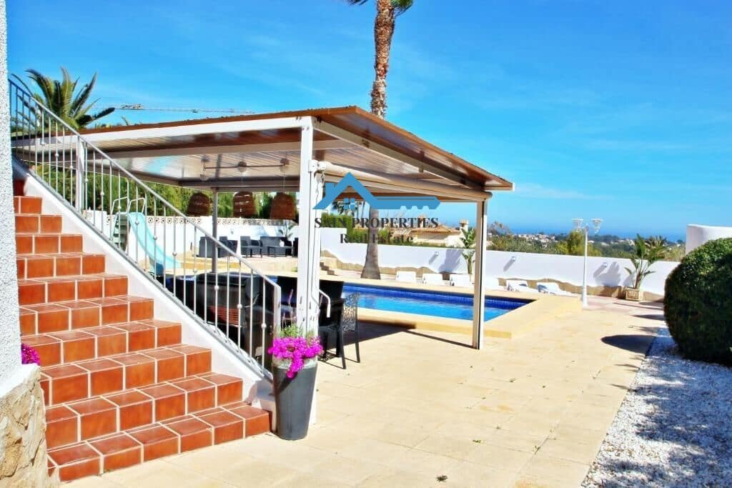 5 soveværelse Villa til salg i Calpe / Calp med swimmingpool garage - € 700.000 (Ref: 9141554)