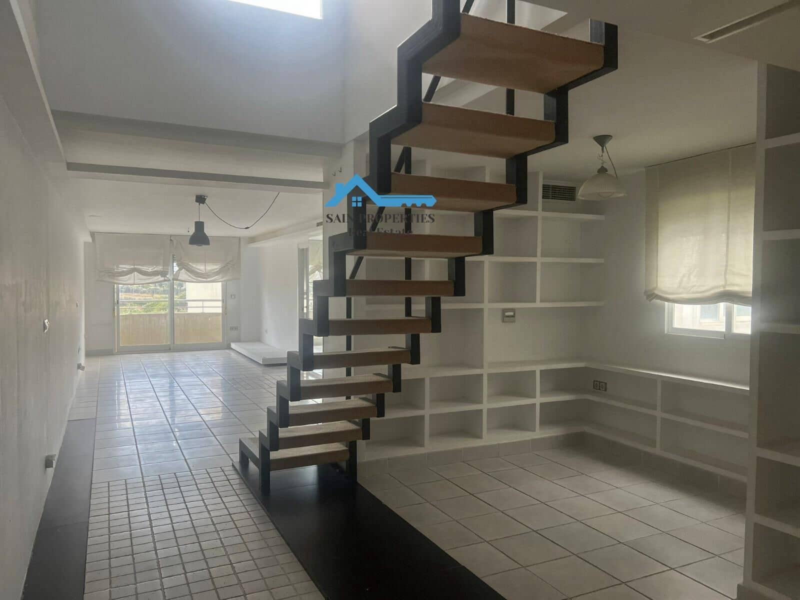 4 bedroom Apartment for sale in Alfaz del Pi / L'Alfas del Pi with garage - € 285,000 (Ref: 9147049)