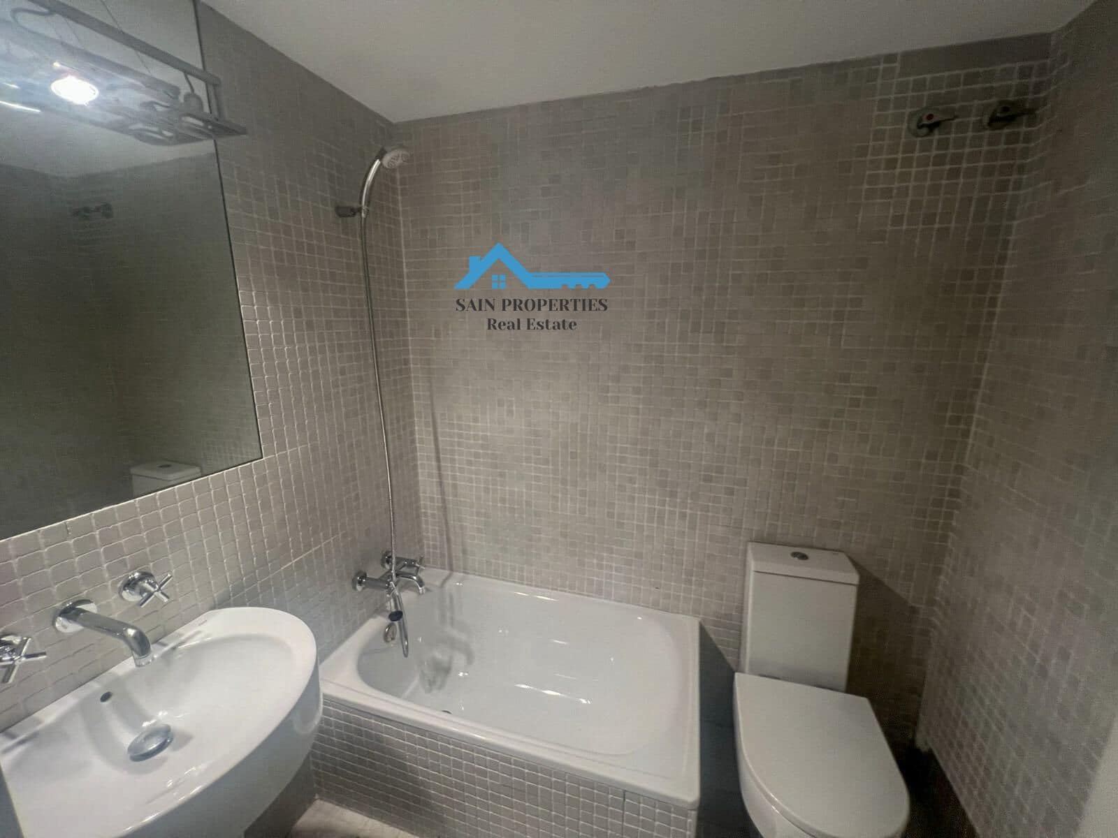 4 bedroom Apartment for sale in Alfaz del Pi / L'Alfas del Pi with garage - € 285,000 (Ref: 9147049)