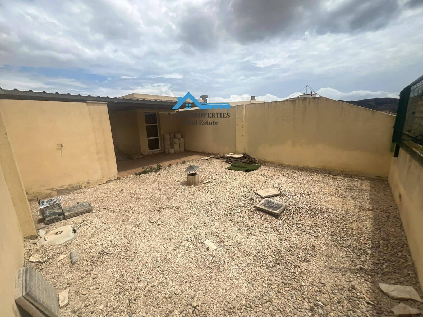 4 bedroom Apartment for sale in Alfaz del Pi / L'Alfas del Pi with garage - € 285,000 (Ref: 9147049)