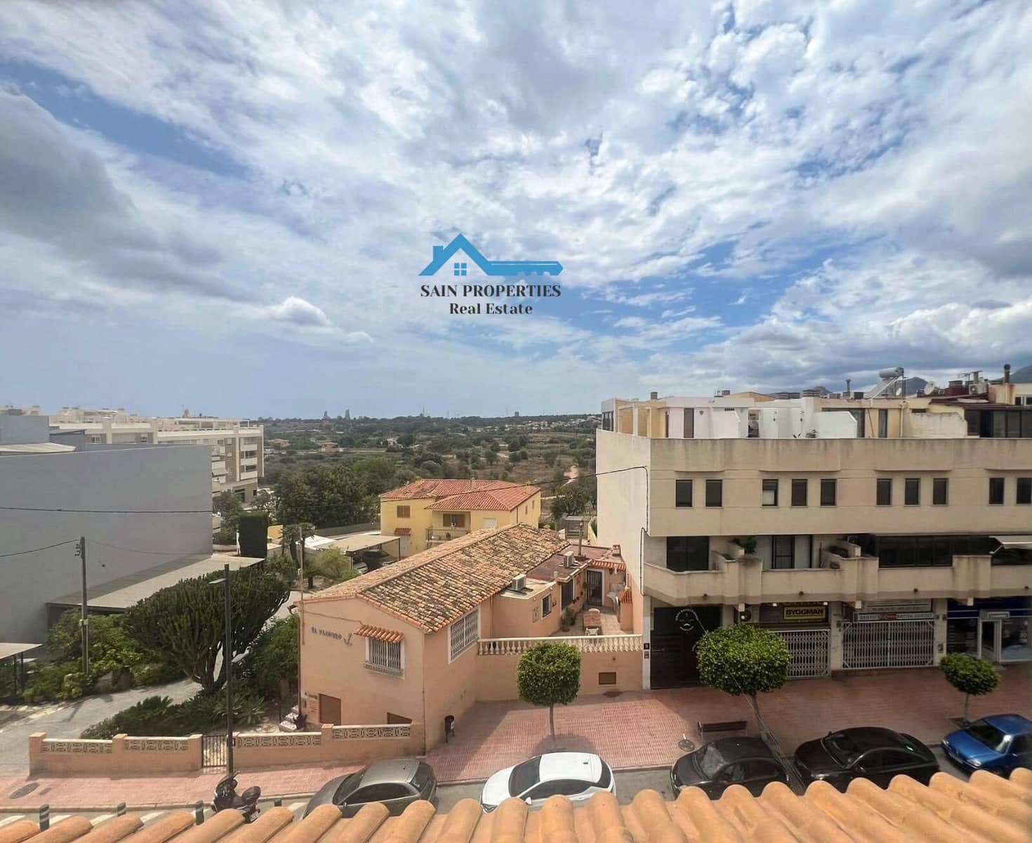 4 bedroom Apartment for sale in Alfaz del Pi / L'Alfas del Pi with garage - € 285,000 (Ref: 9147049)