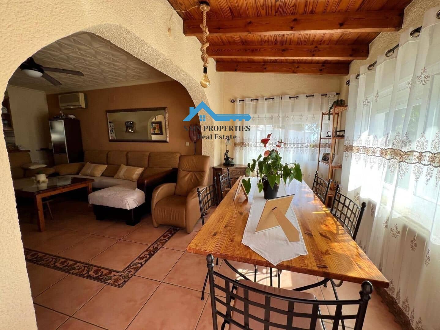 4 quarto Moradia para venda em Barranco Hondo com piscina - 425 000 € (Ref: 9149189)