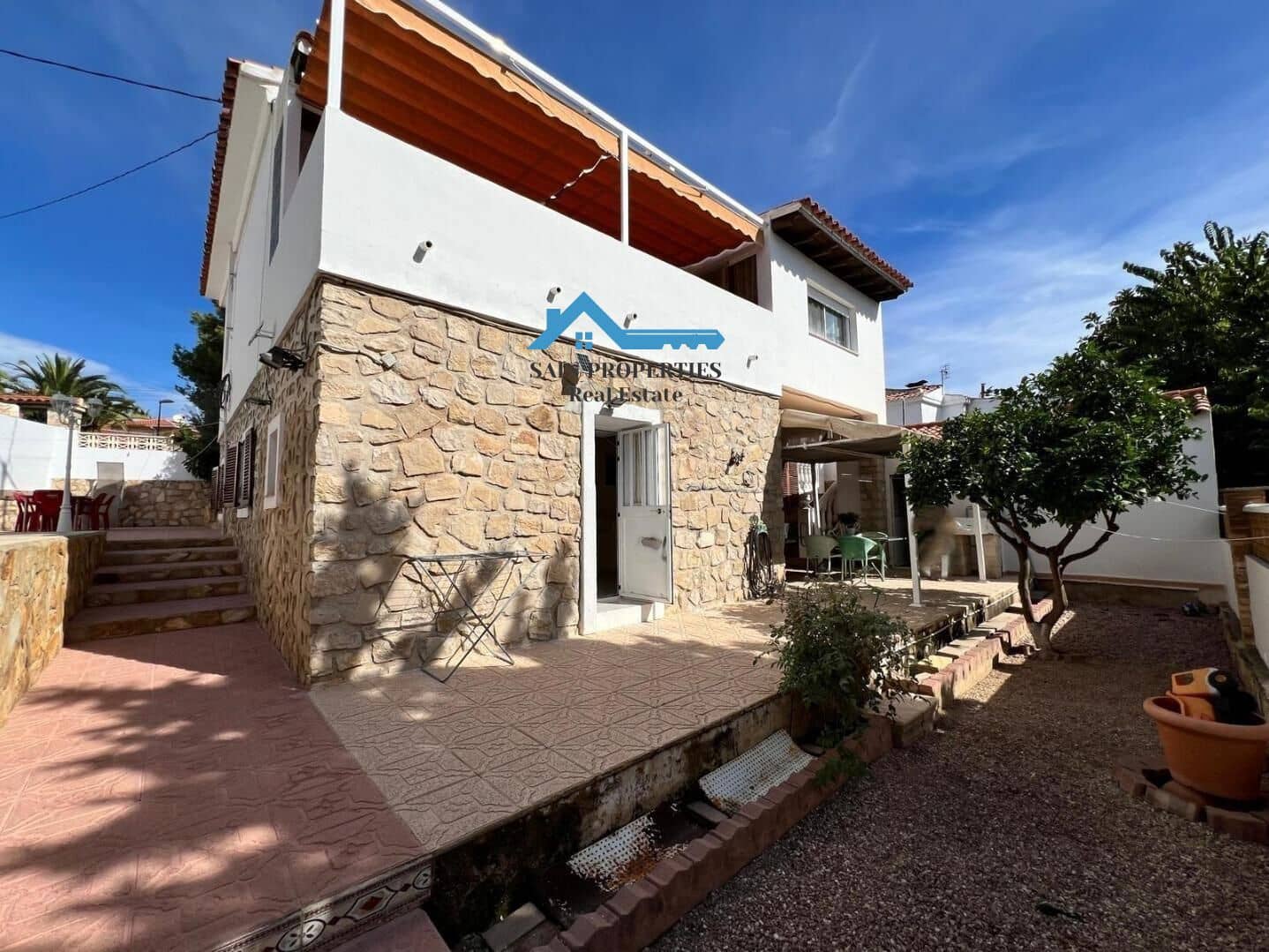 4 quarto Moradia para venda em Barranco Hondo com piscina - 425 000 € (Ref: 9149189)