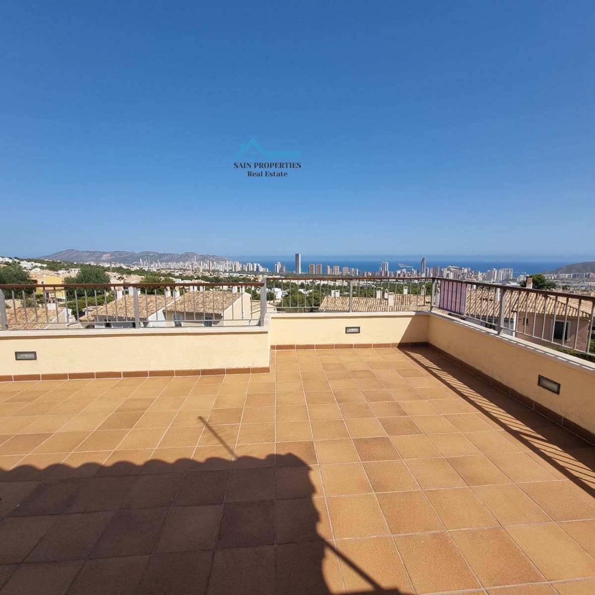 4 sypialnia Willa na sprzedaż w Finestrat z basenem garażem - 1 915 000 € (Ref: 9159409)