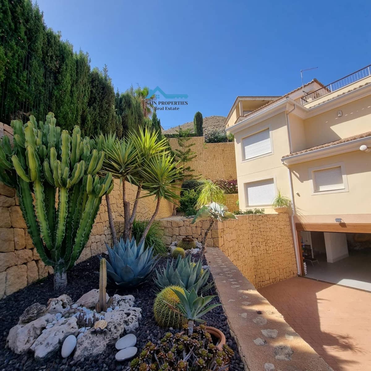 4 sypialnia Willa na sprzedaż w Finestrat z basenem garażem - 1 915 000 € (Ref: 9159409)