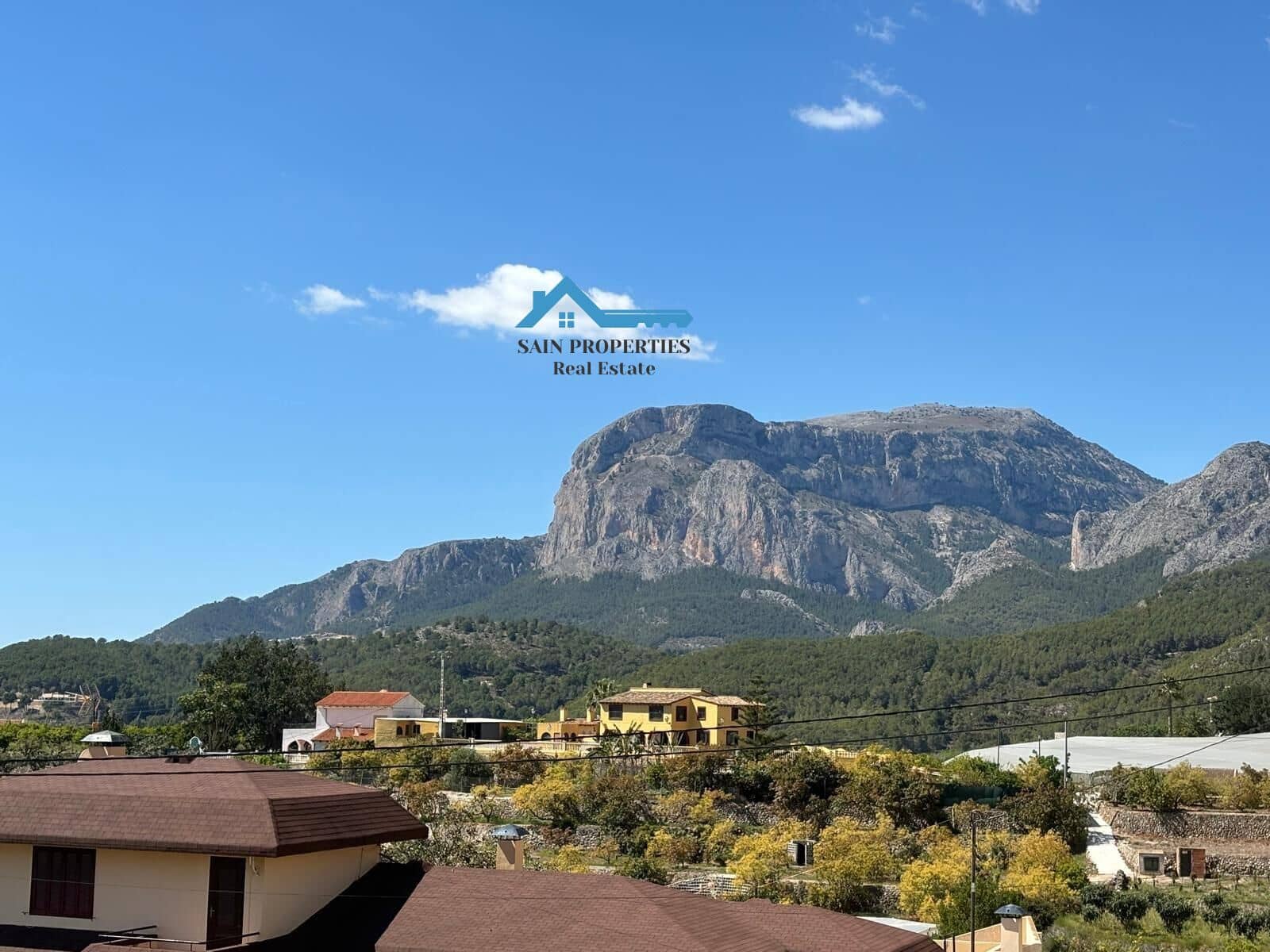 4 soveværelse Rækkehus til salg i Callosa d'En Sarria med garage - € 260.000 (Ref: 9159413)