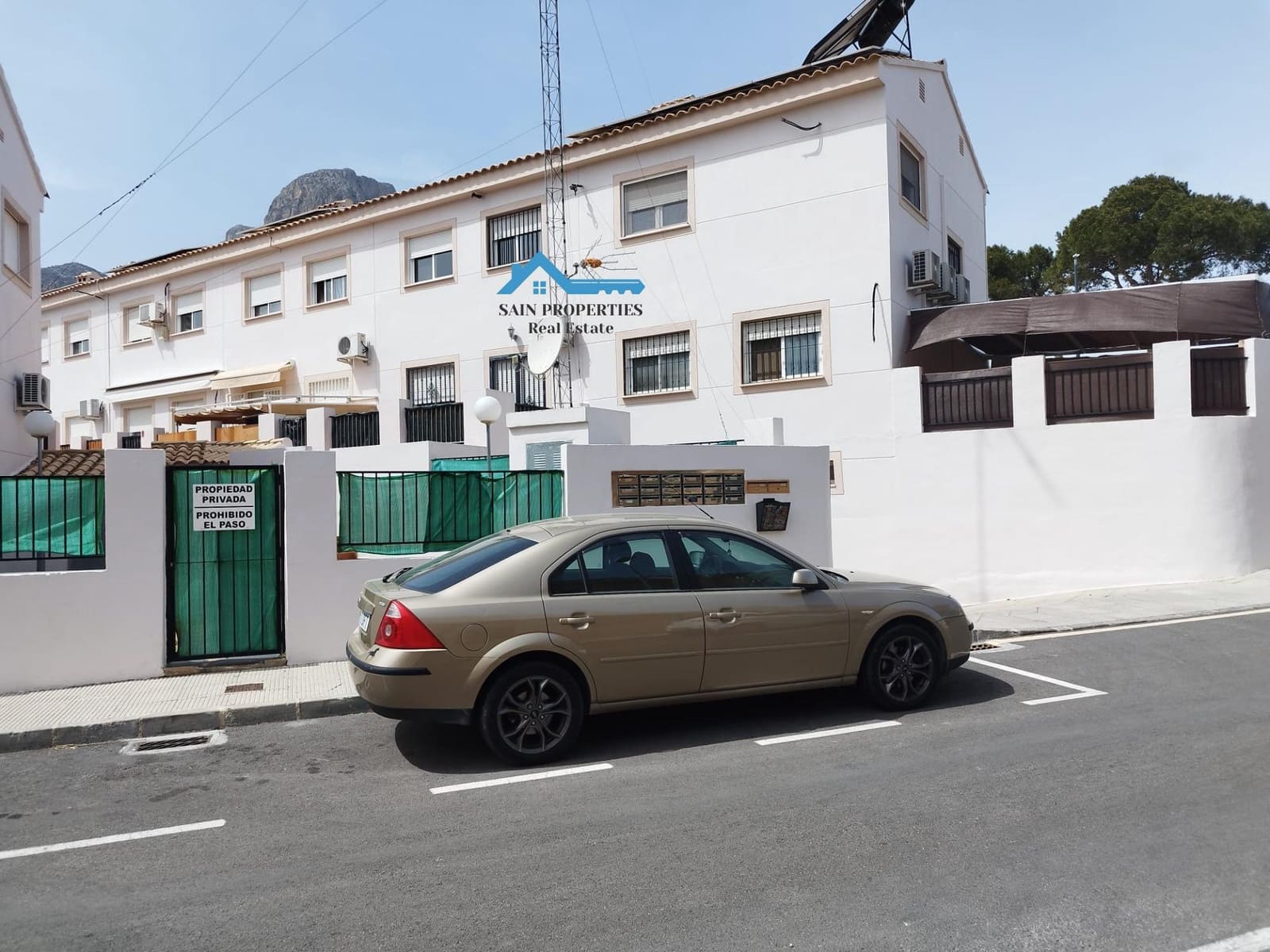 2 bedroom Bungalow for sale in Polop with pool garage - € 220,000 (Ref: 9163689)