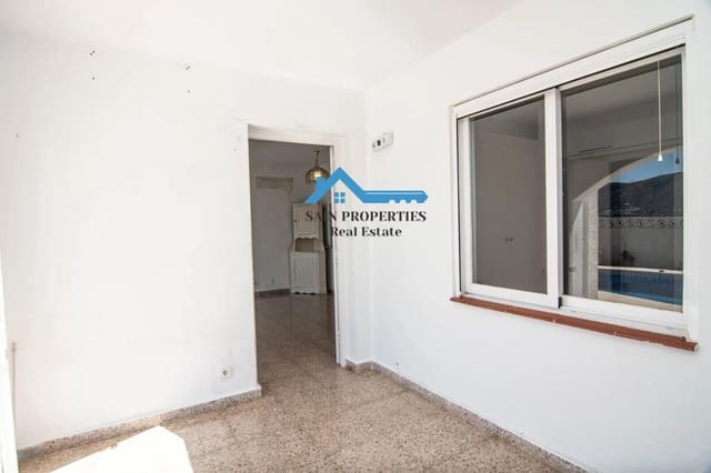Chalet de 3 habitaciones en Alfaz del Pi / L'Alfàs del Pi en venta con piscina - 378.000 € (Ref: 9173415)