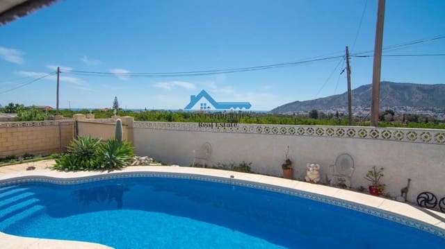 Chalet de 3 habitaciones en Alfaz del Pi / L'Alfàs del Pi en venta con piscina - 378.000 € (Ref: 9173415)