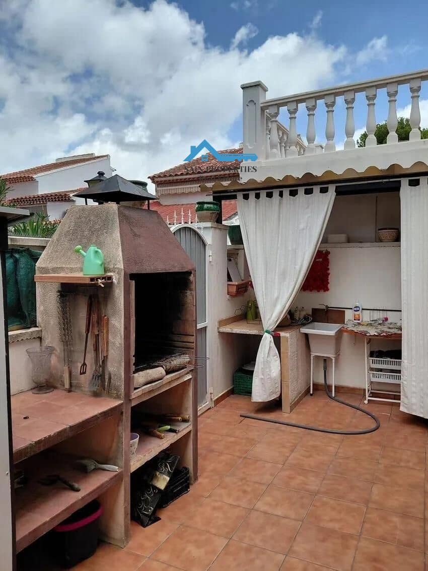 3 sovrum Radhus till salu i La Nucia med pool - 325 000 € (Ref: 9186845)