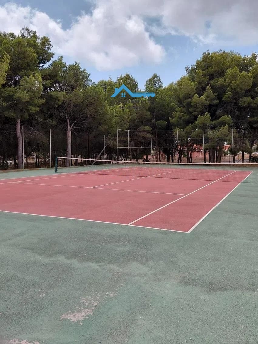 3 sovrum Radhus till salu i La Nucia med pool - 325 000 € (Ref: 9186845)