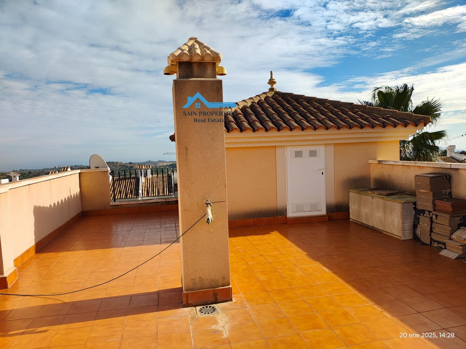 2 bedroom Villa for sale in Polop with pool - € 305,000 (Ref: 9206767)