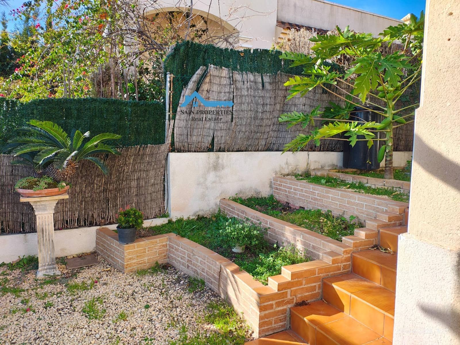 2 bedroom Villa for sale in Polop with pool - € 305,000 (Ref: 9206767)