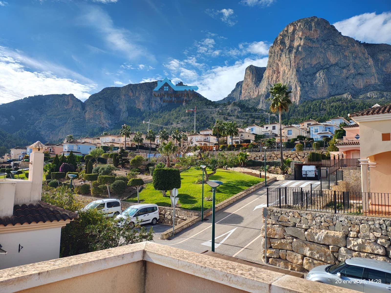 2 bedroom Villa for sale in Polop with pool - € 305,000 (Ref: 9206767)